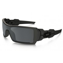 Oakley Oil Rig sunglasses matte black frame / black iridium lens