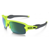Oakley Flak 2.0 sunglasses green frame / jade iridium lens