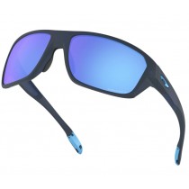 Oakley Split Shot sunglasses Matte Translucent Blue frame / Prizm Sapphire Polarized lens