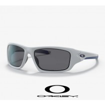 Oakley Valve sunglasses Grey Polarized Lenses / Matte Fog Frame