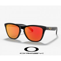 Oakley Frogskins sunglasses with Prizm Ruby Lenses and Polished Black Frame