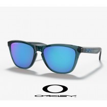 Oakley Frogskins sunglasses with Prizm Sapphire Polarized Lenses and Crystal Black Frame