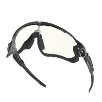 Oakley Jawbreaker sunglasses Polished Black Frame / Clear To Black Iridium Photochromic Lenses
